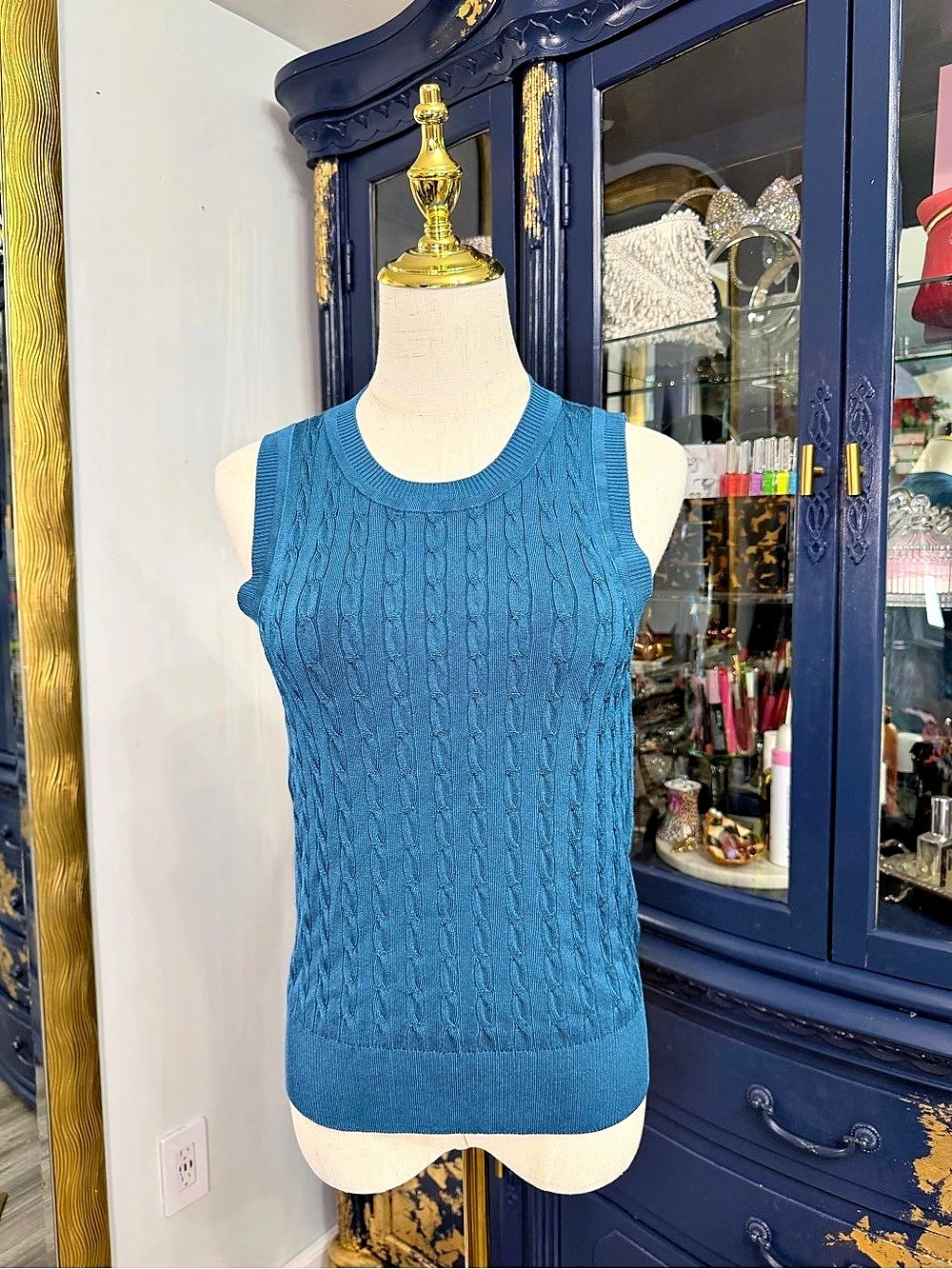 Vintage/Y2K Aesthetic Elie Tahari Blue Cable Knit Sweater Vest Top M